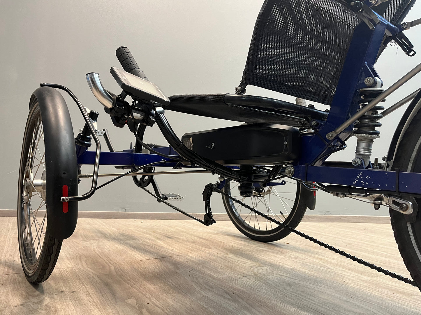 Sähköistetty Antrotech Trike